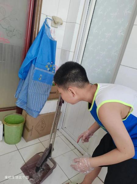 蛆为什么会变成红色的,蛆为什么会死?